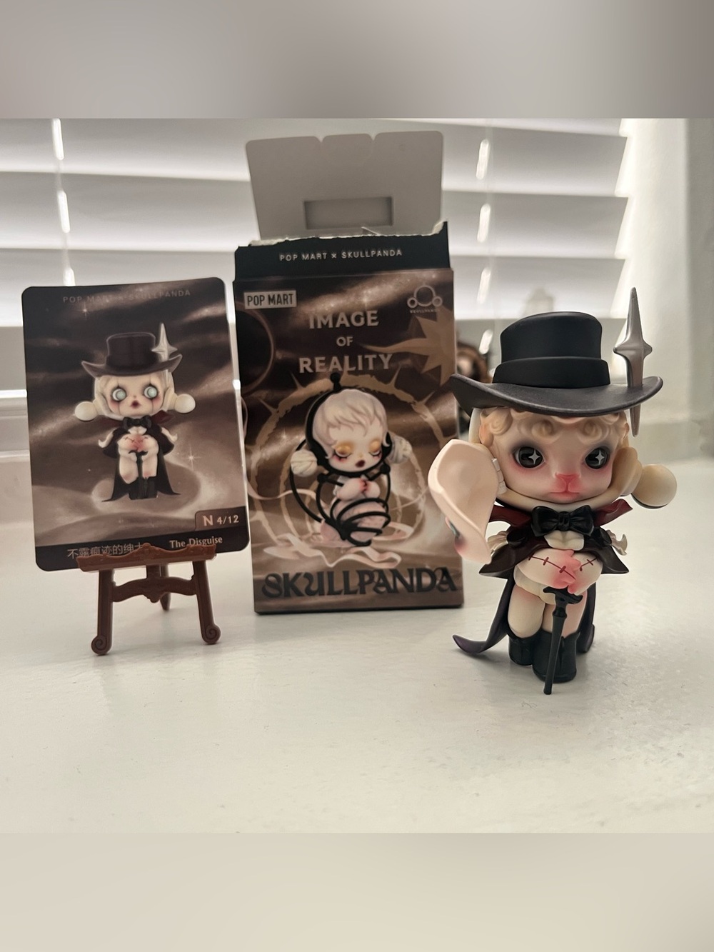 POP MART x SKULLPANDA 'Image of Reality' Figure - The Disguise - Picture 2 of 2